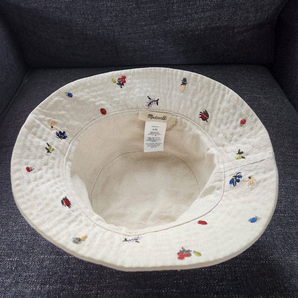 Madewell Embroidered Bucket Hat- Beige With Fun Fruit. Size S/M - Picture 3 of 4